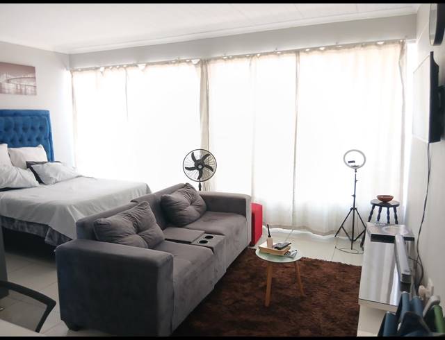 1 BEDROOM APARTMENT TO LET IN WESTDENE
